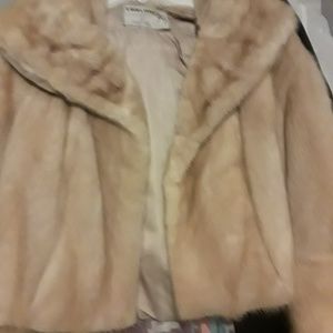 Very ELEGANT FUR COAT